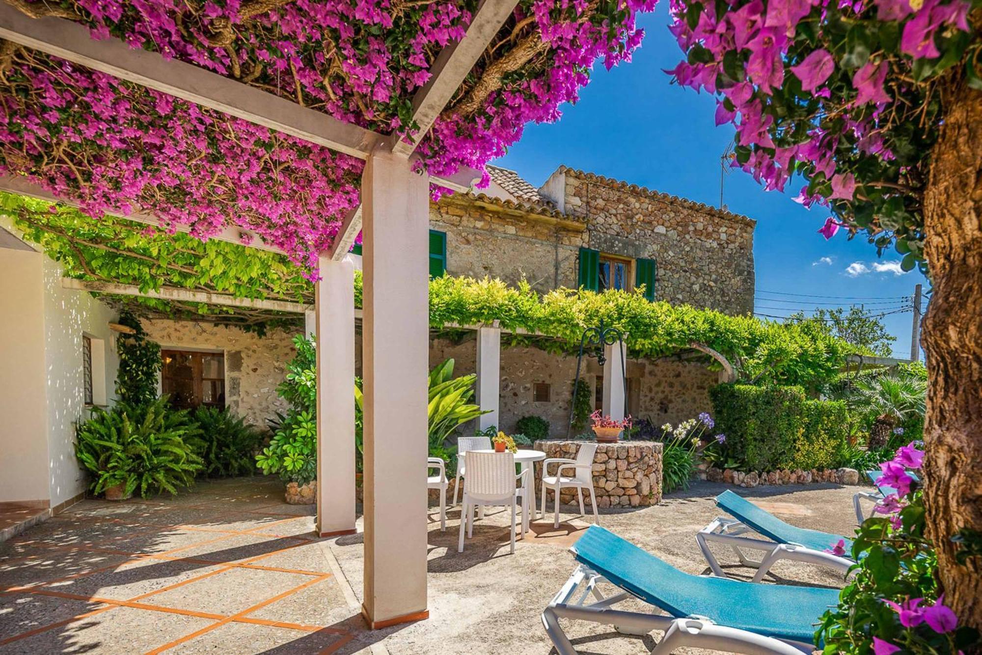 Villa Miquel